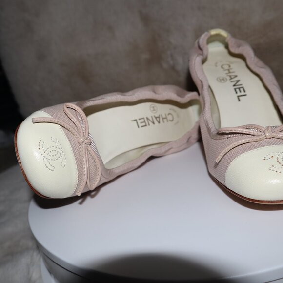 Chanel Shoes - Picture 4 of 10